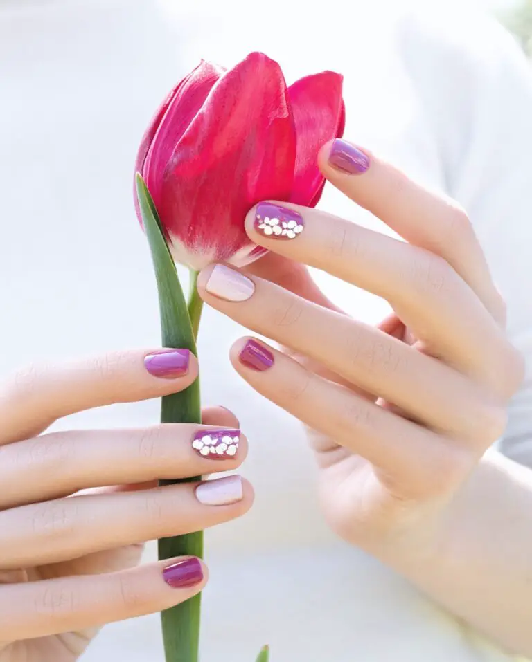 Spring nail designs and colors 2024